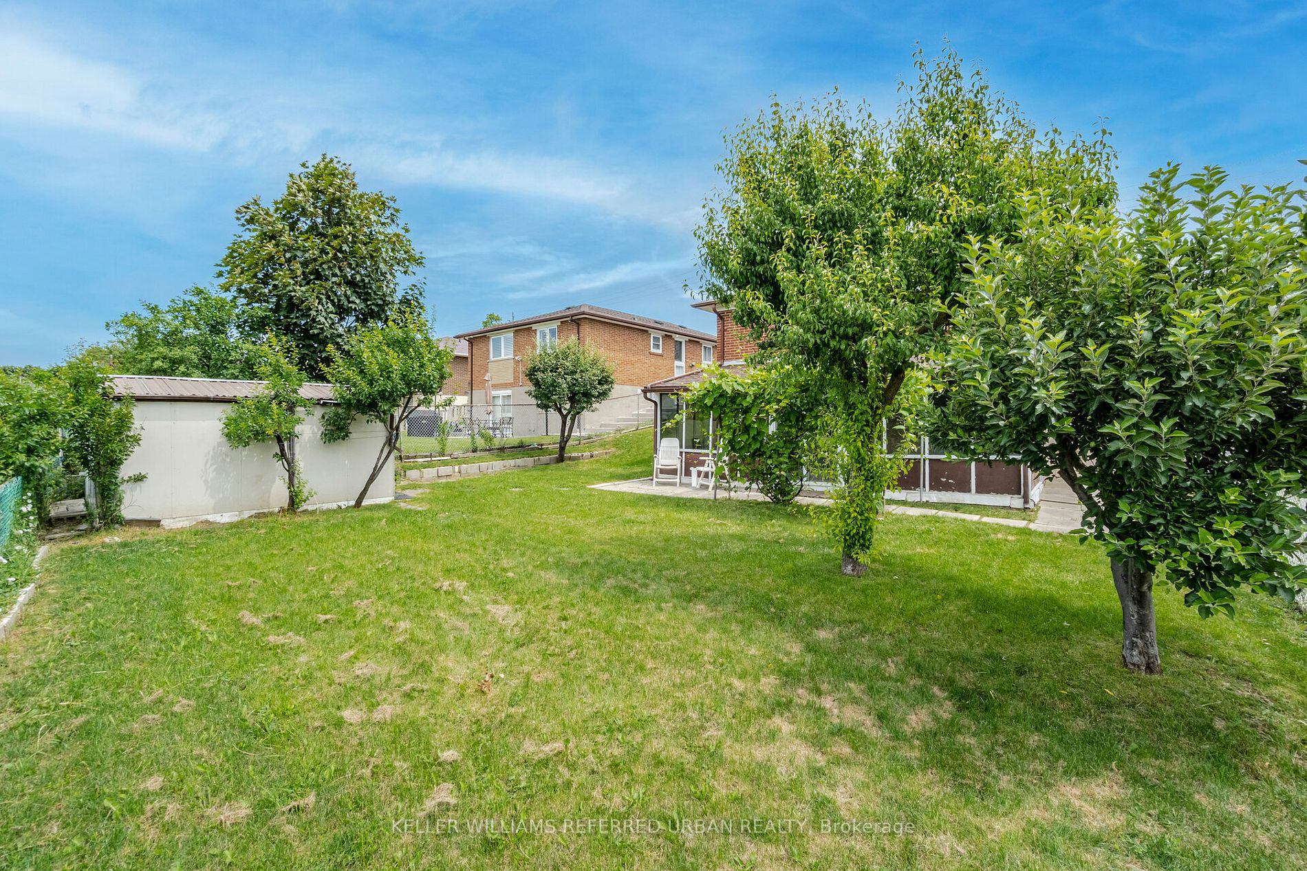 68 Laura Rd