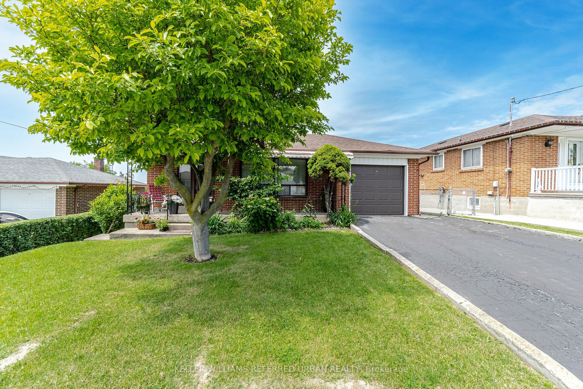 68 Laura Rd
