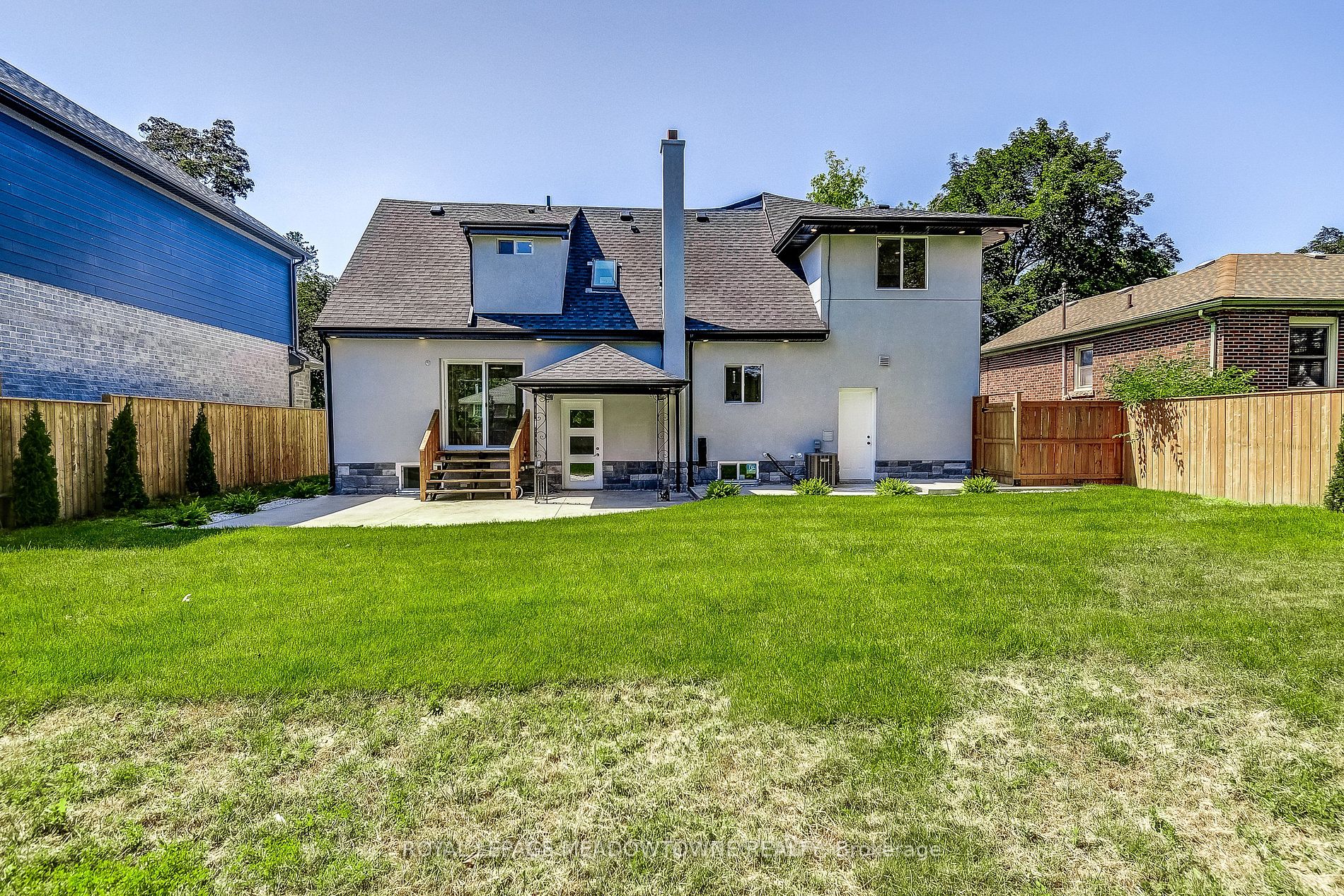 312 Mallard Avenue