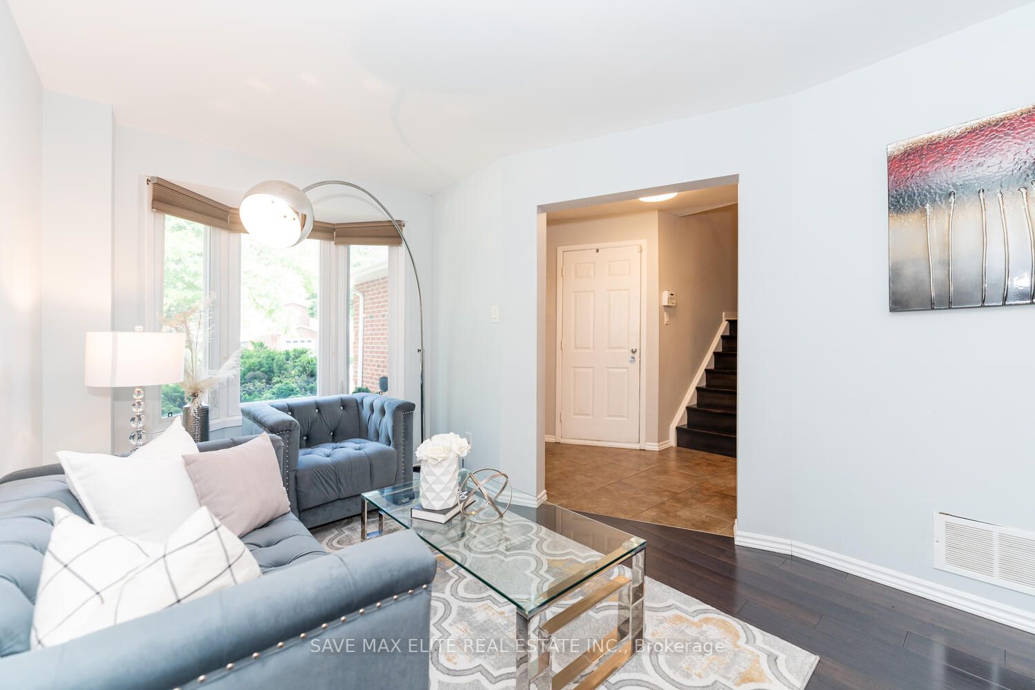 12 Elderbank Court