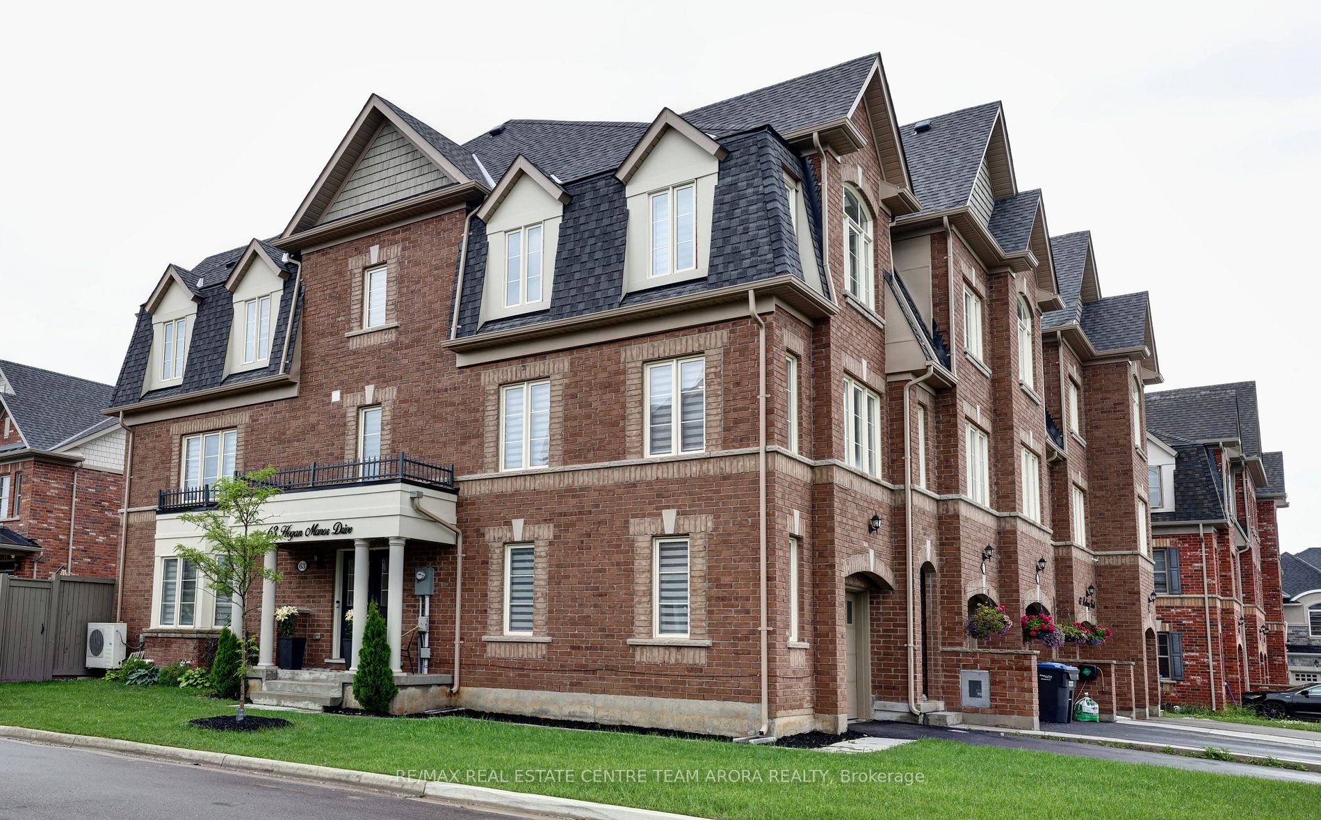 63 Hogan Manor Dr