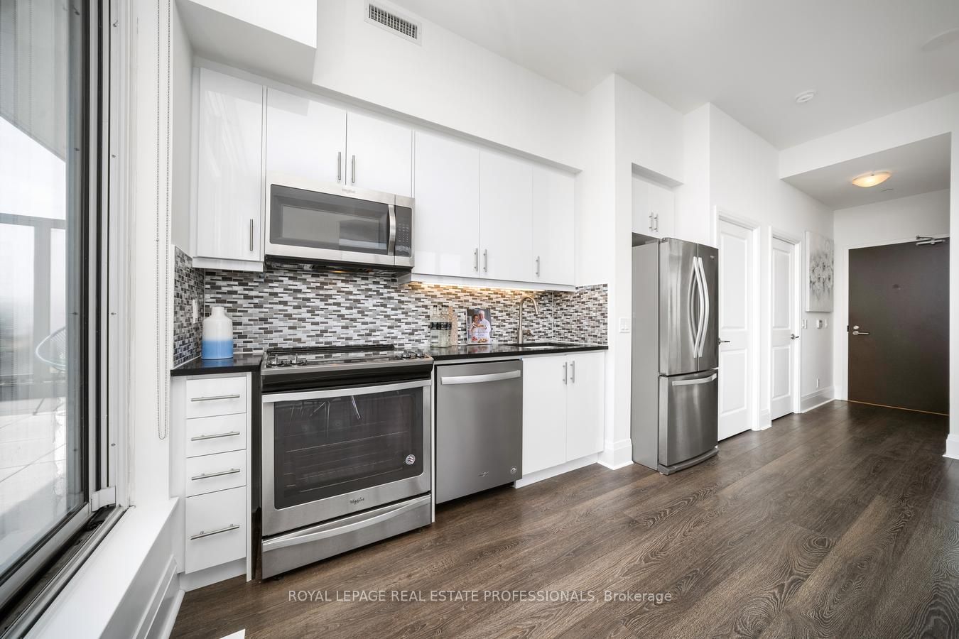 17 Zorra St, #2302