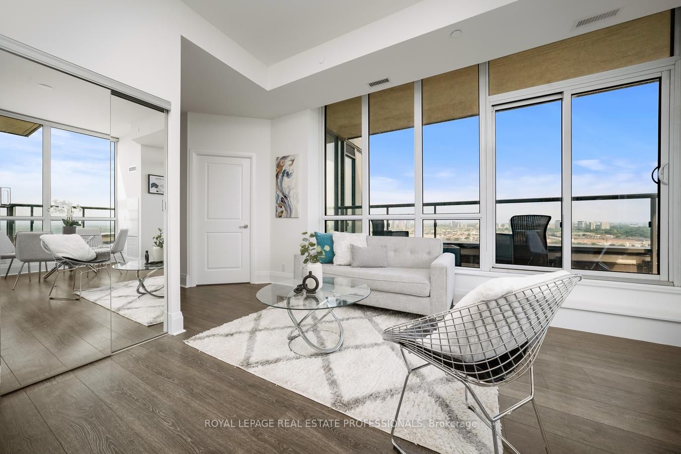 17 Zorra St, #2302