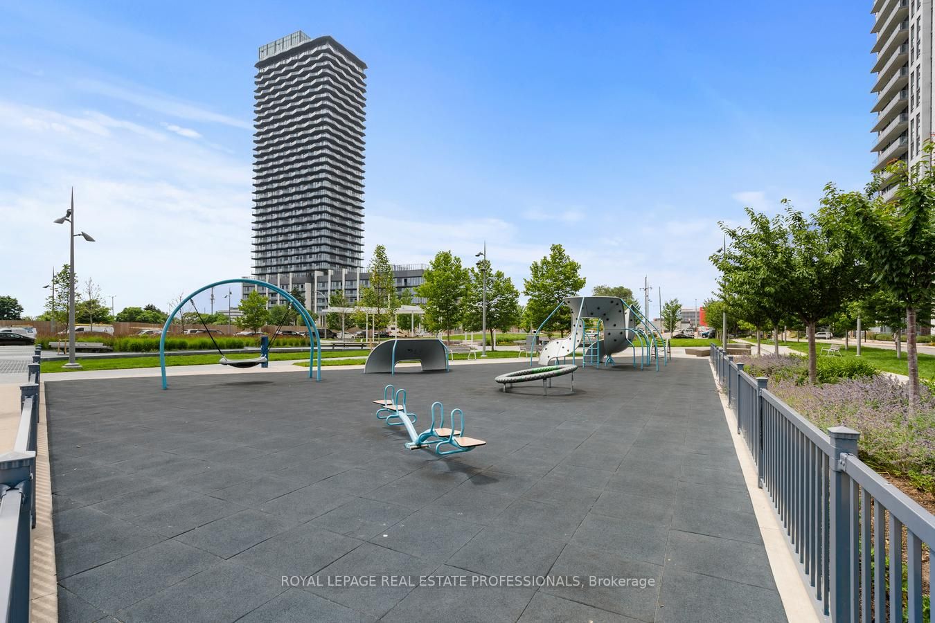 17 Zorra St, #2302