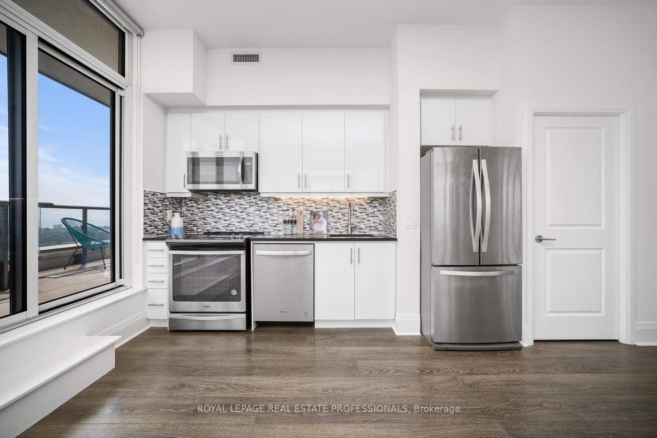 17 Zorra St, #2302