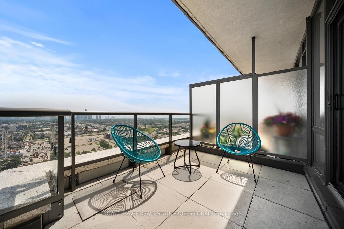 17 Zorra St, #2302