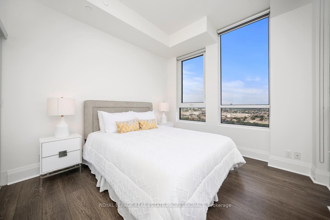 17 Zorra St, #2302