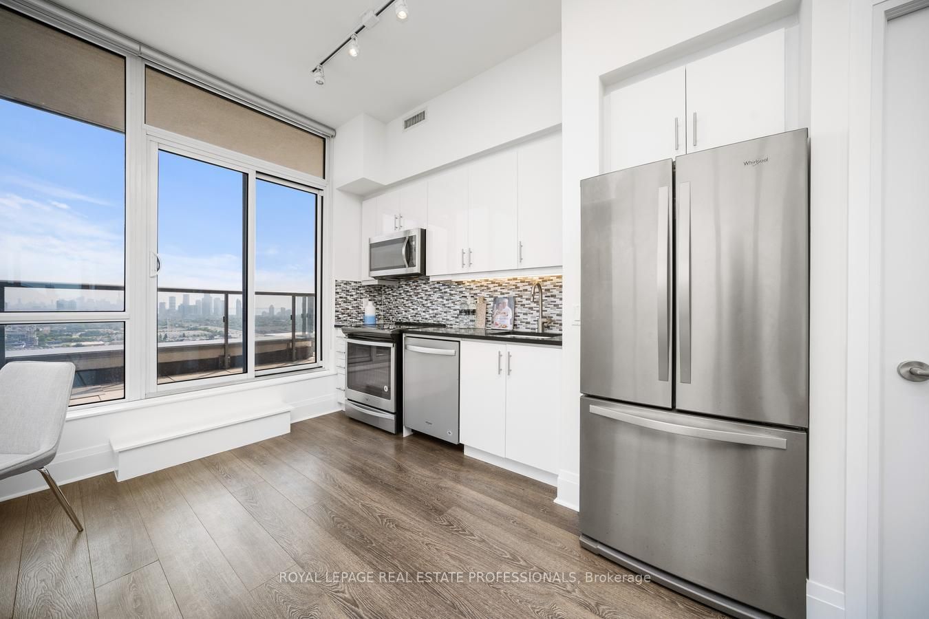 17 Zorra St, #2302