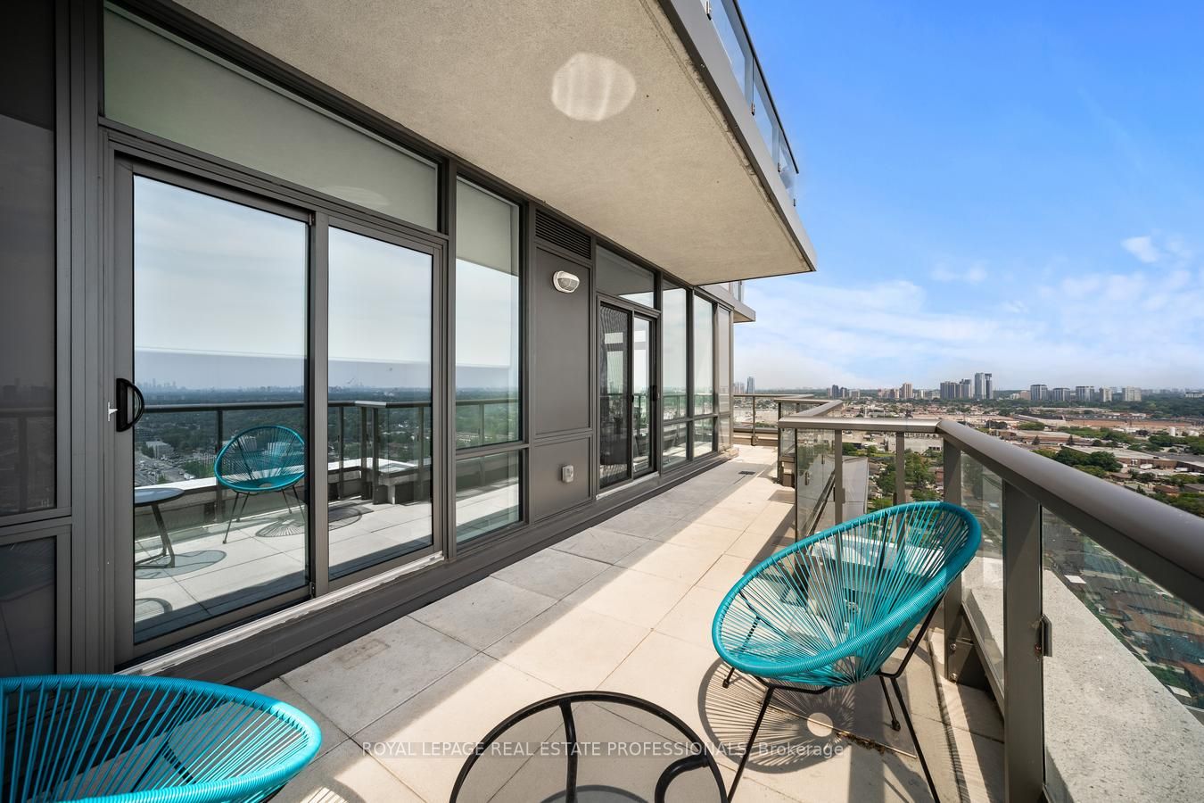 17 Zorra St, #2302