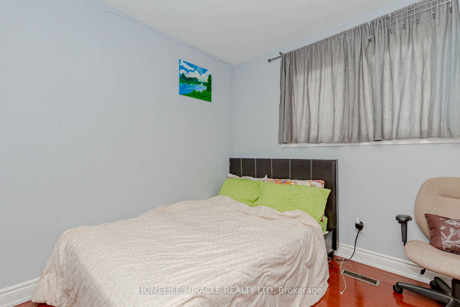 3410 Chipley Cres