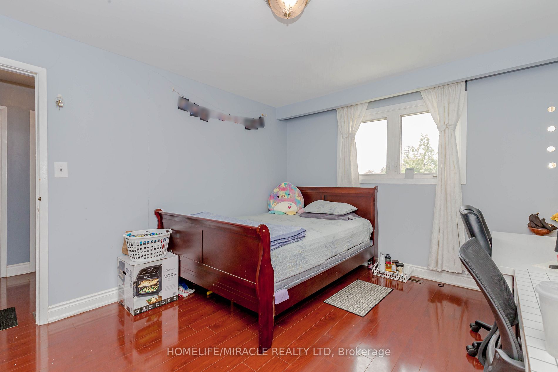 3410 Chipley Cres