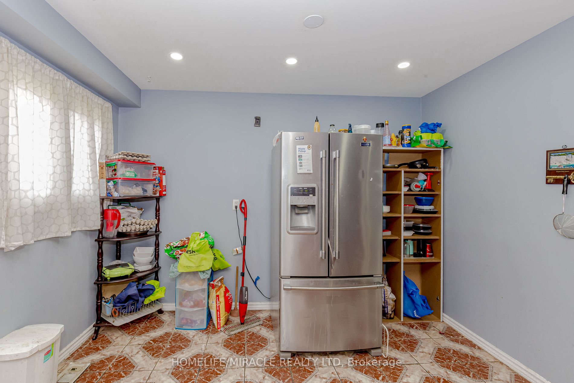 3410 Chipley Cres