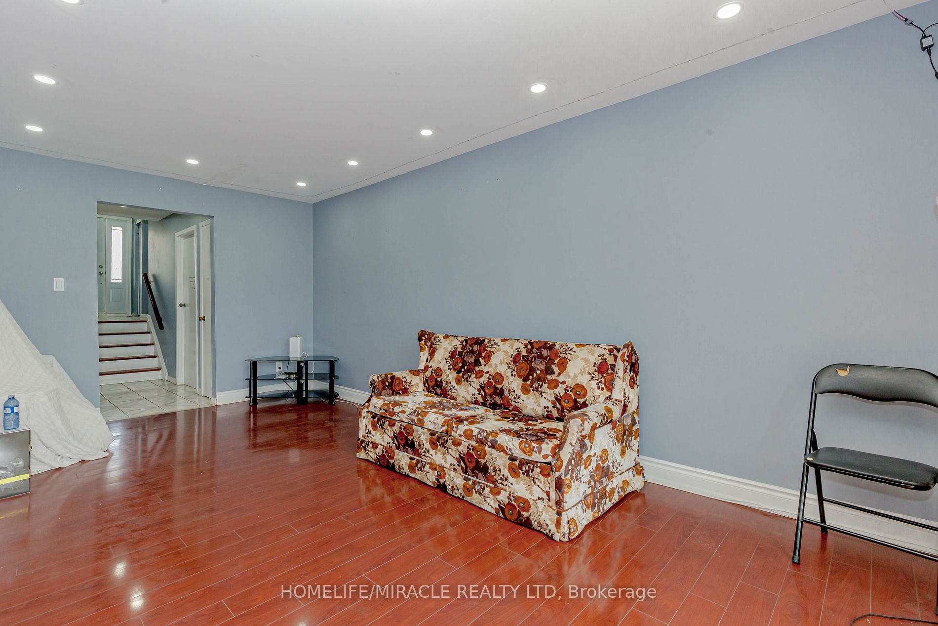 3410 Chipley Cres