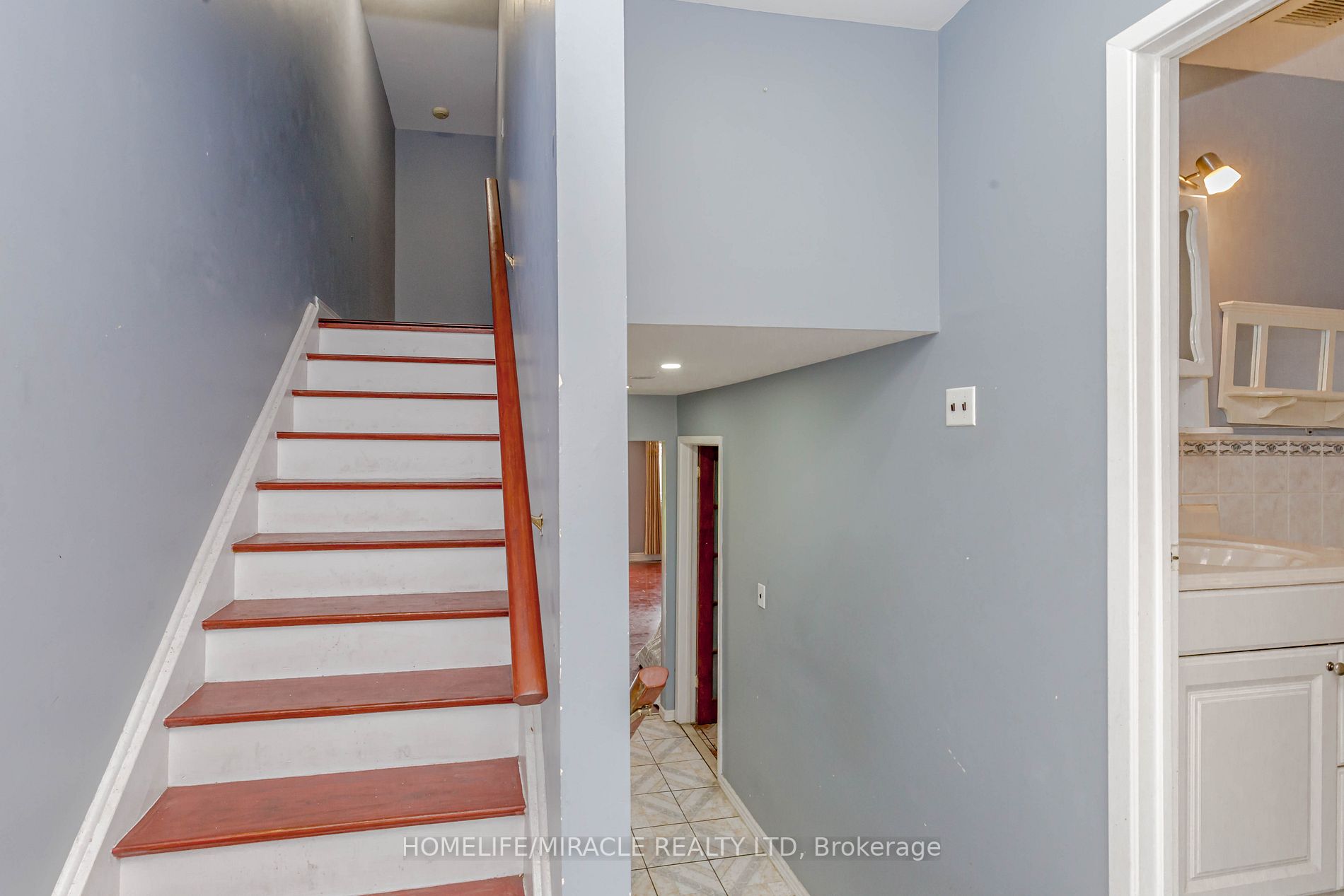 3410 Chipley Cres