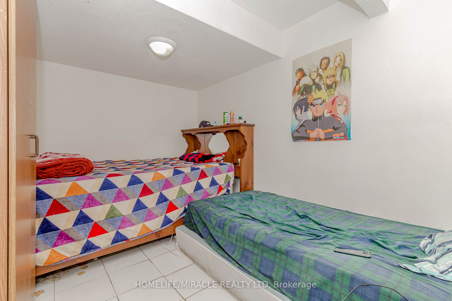 3410 Chipley Cres