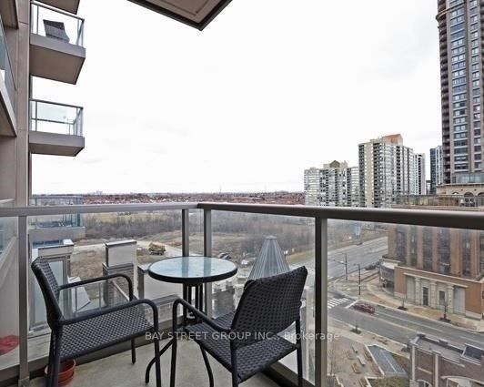 388 Prince Of Wales Drive #907