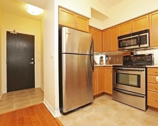 388 Prince Of Wales Drive #907