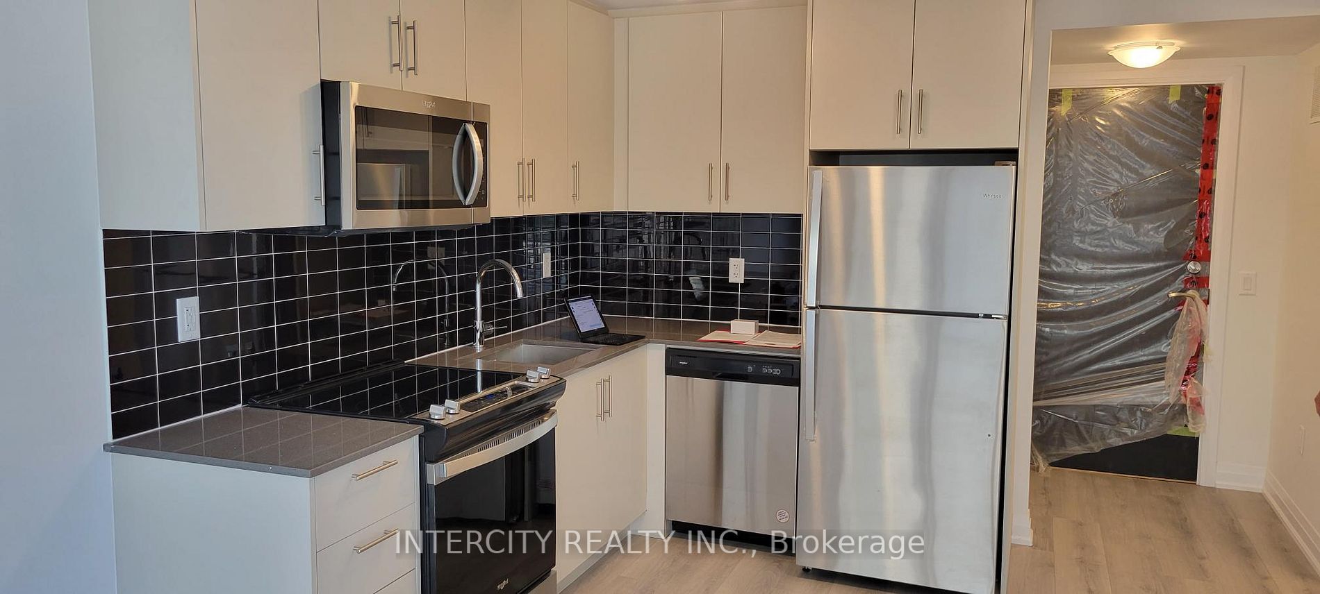 95 Attmar Drive, #204