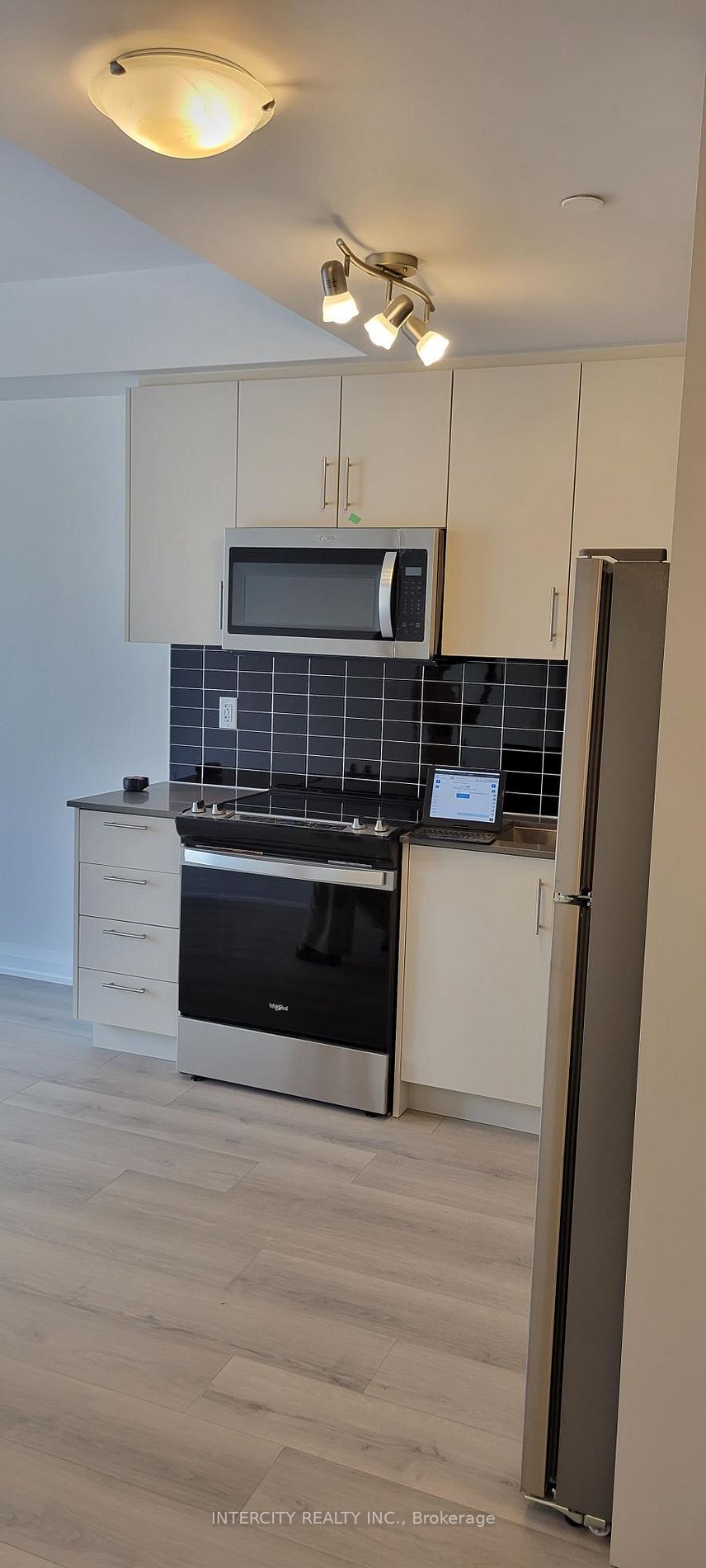 95 Attmar Drive, #204