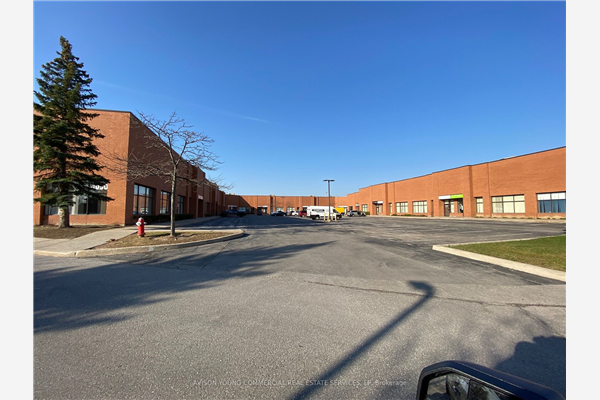 4090 Ridgeway Dr, Mississauga