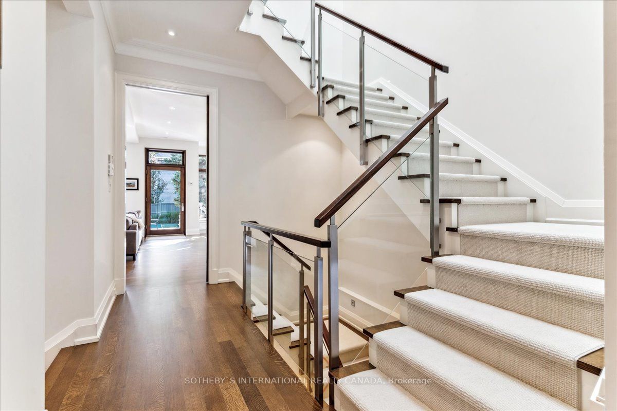 84 Kingsway Cres