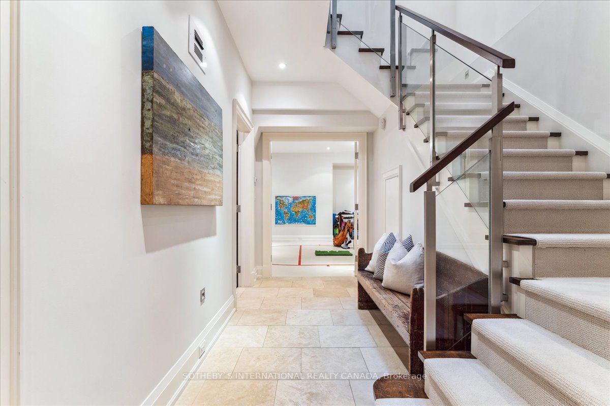 84 Kingsway Cres