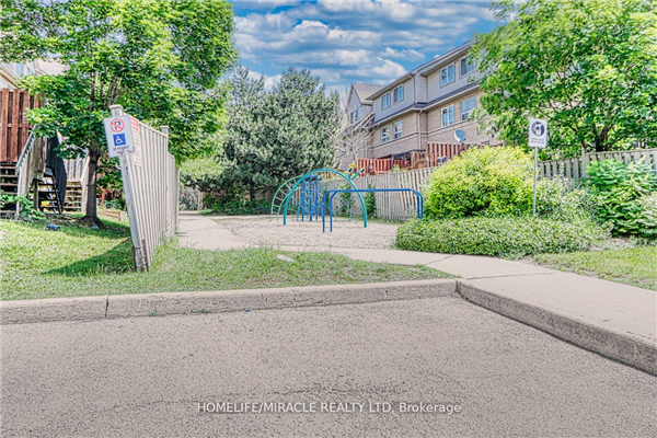 75 Strathaven Dr, Mississauga