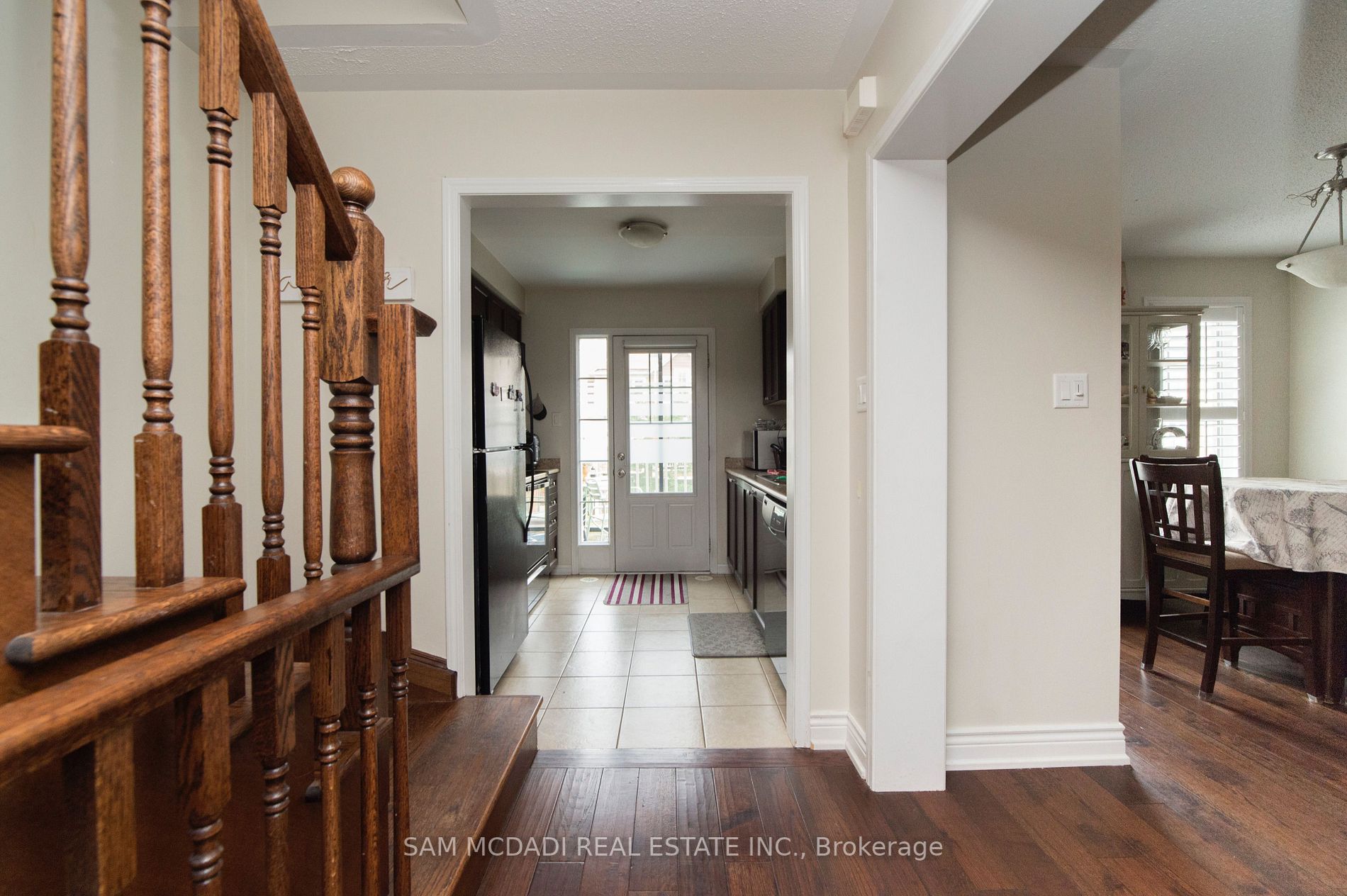 930 Nadalin Hts