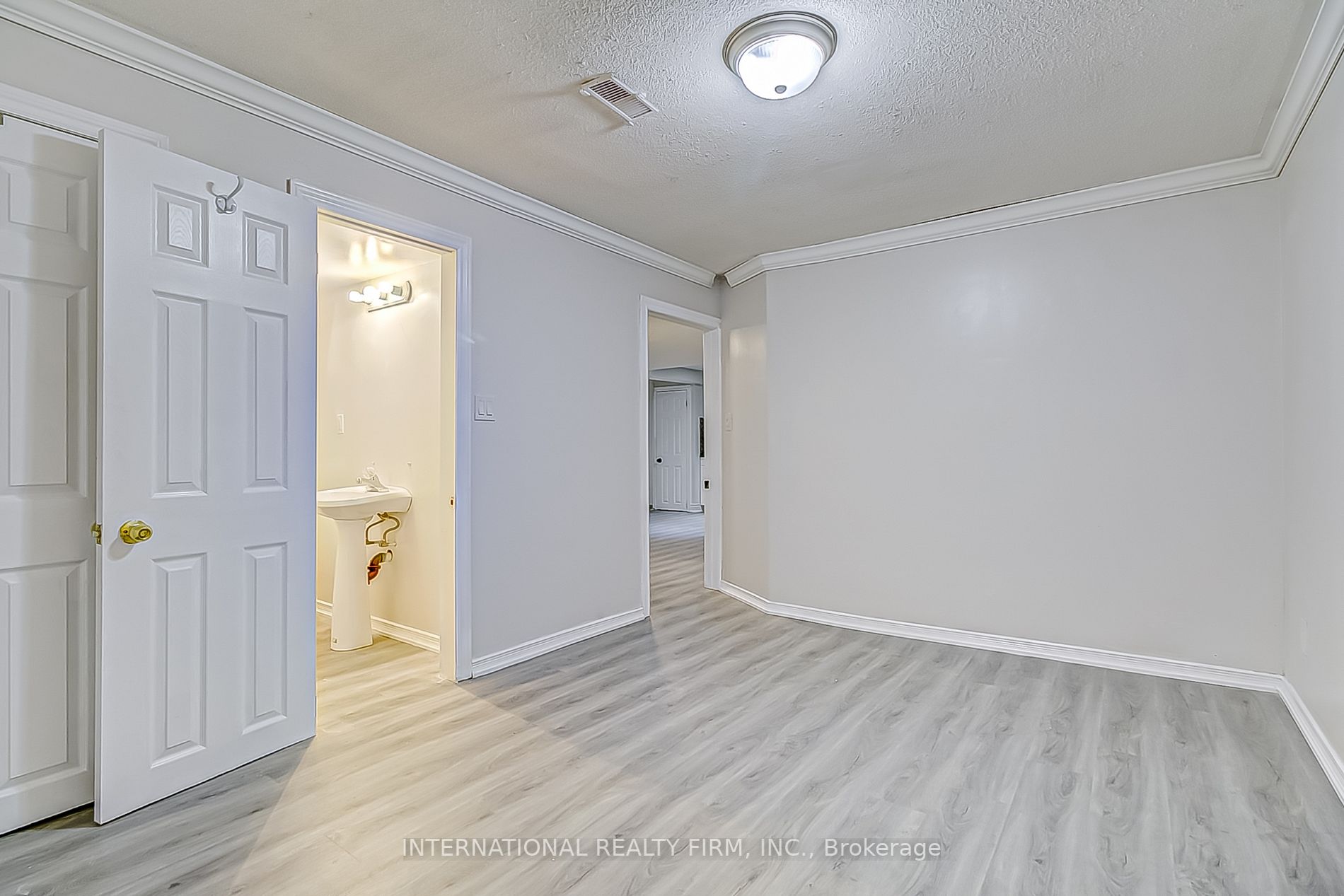 9 Driscoll Dr