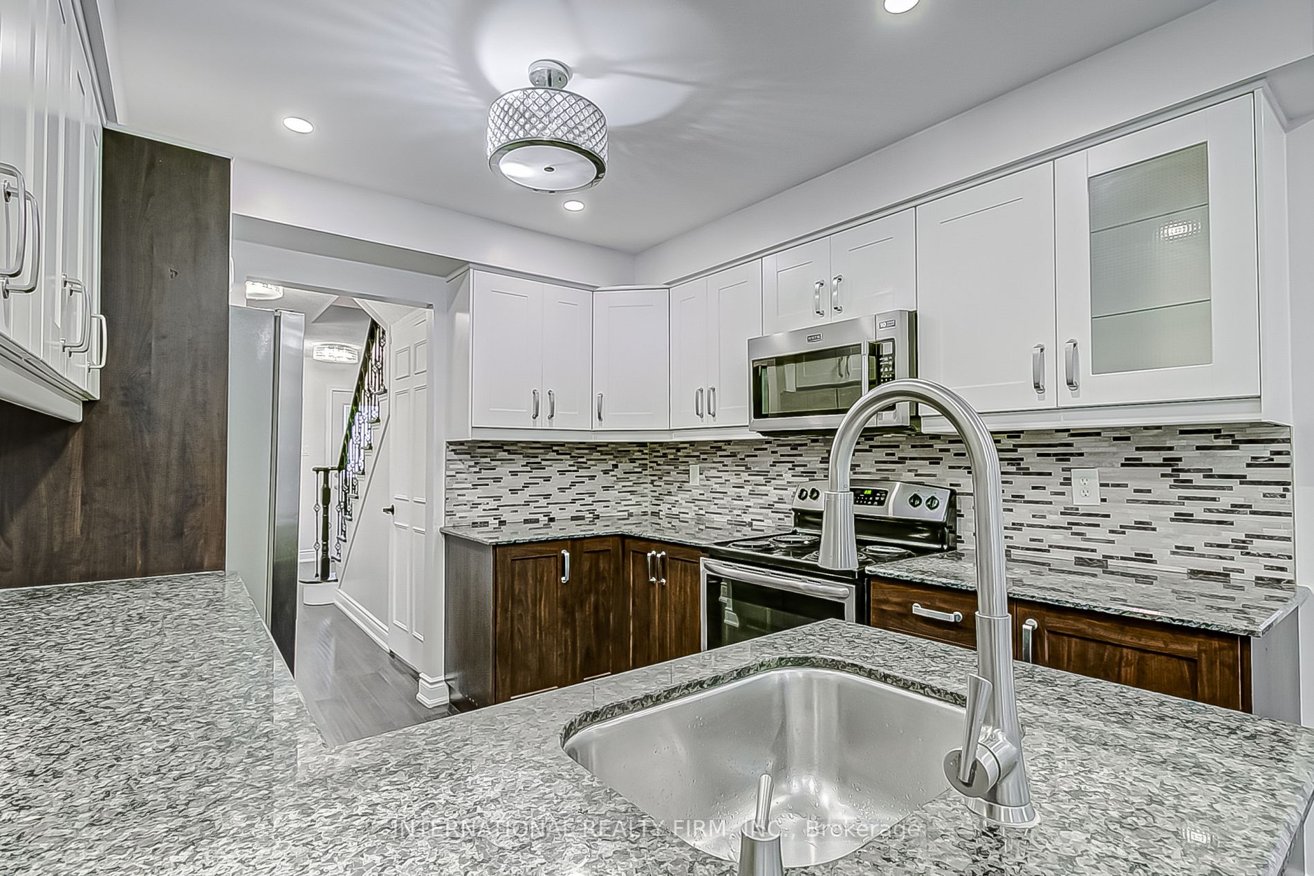 9 Driscoll Dr
