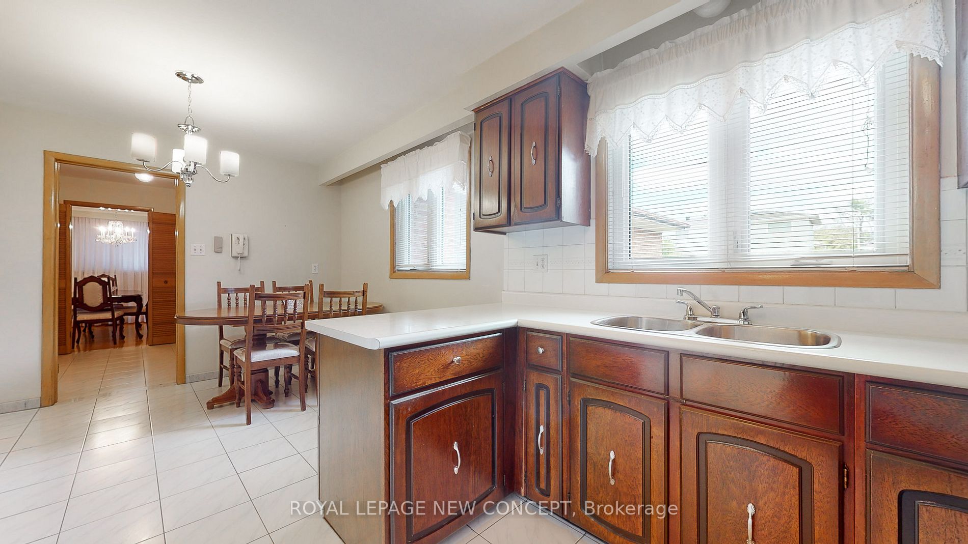 28 Longbourne Drive