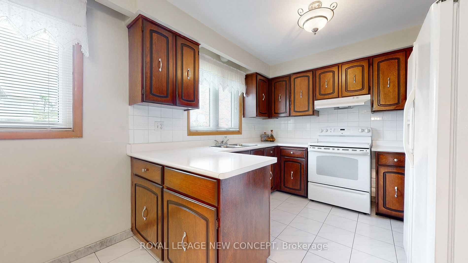 28 Longbourne Drive