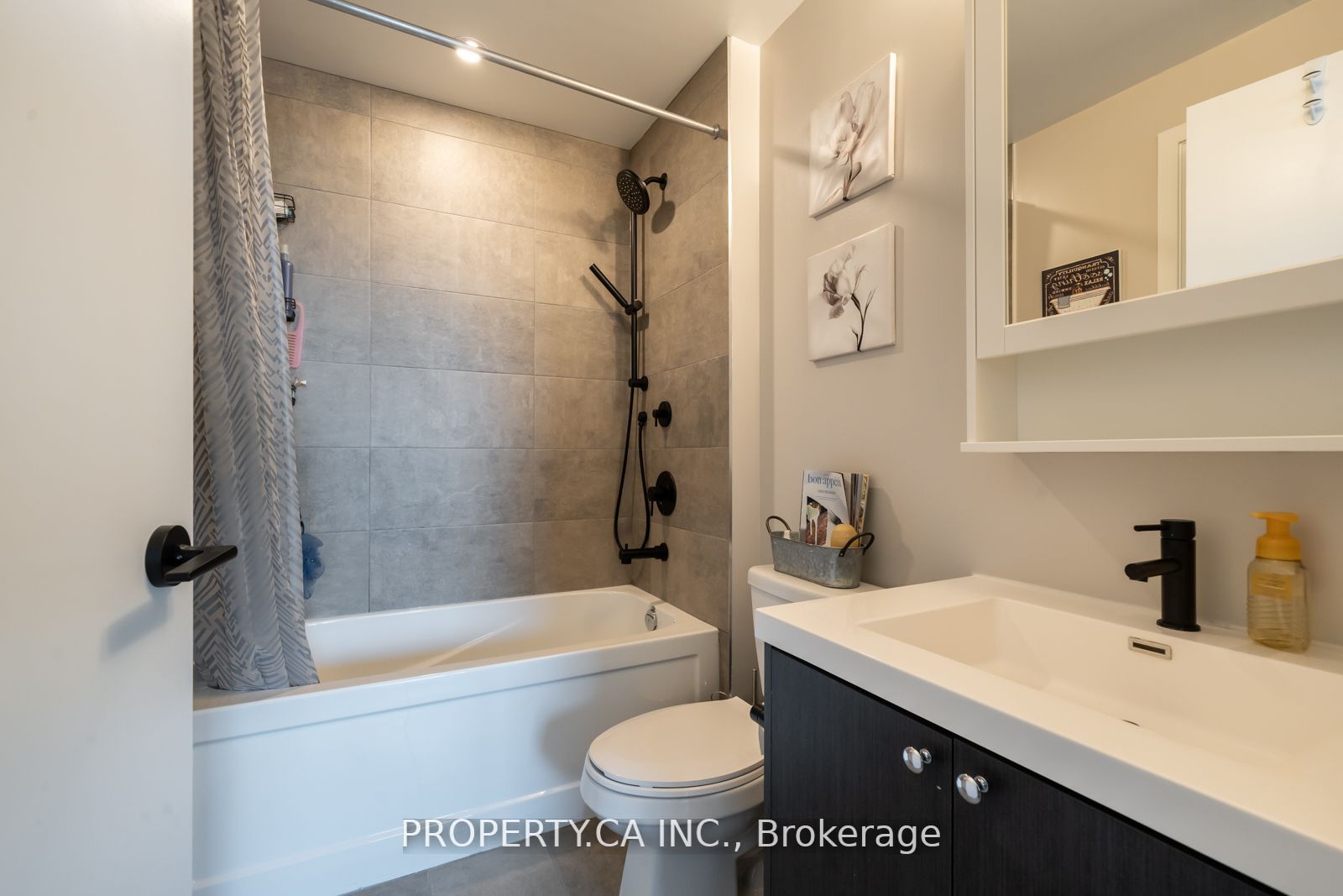 50 George Butchart Dr, #411