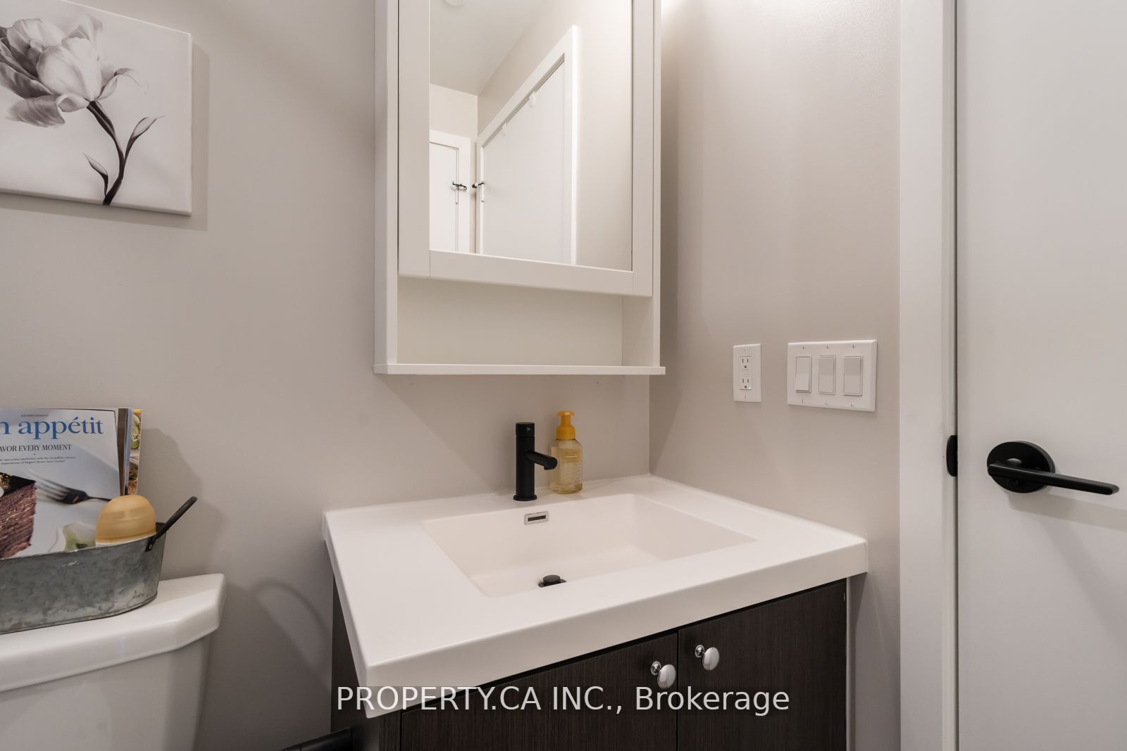 50 George Butchart Dr, #411