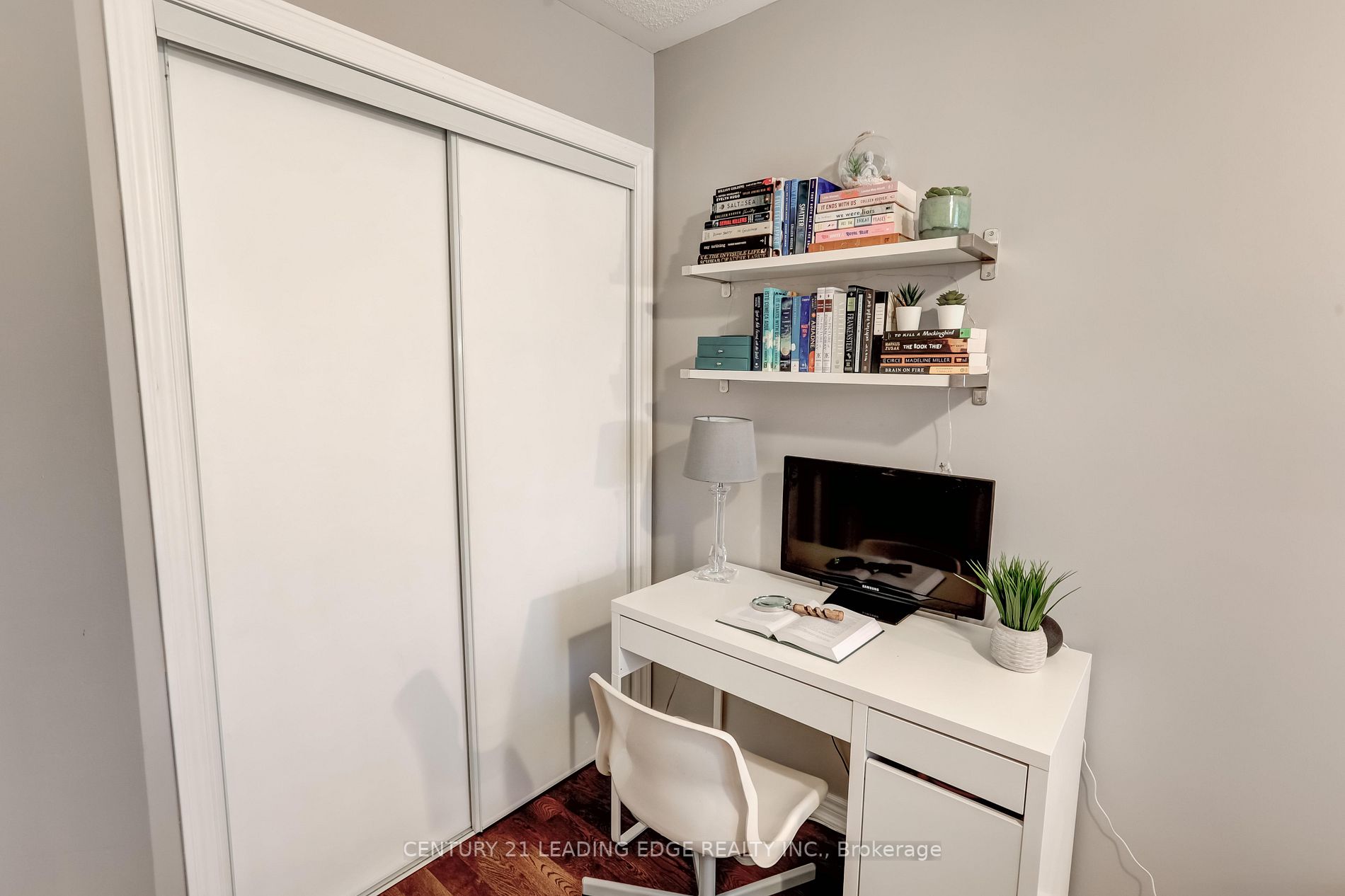 4843 Verdi St