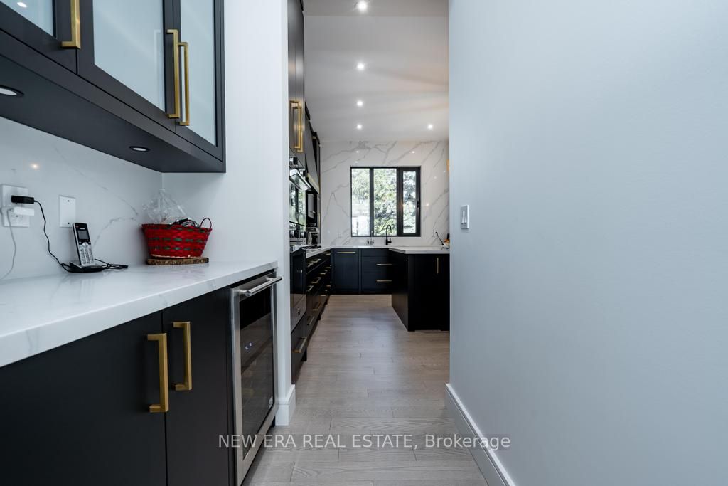 14 Edgecroft Rd