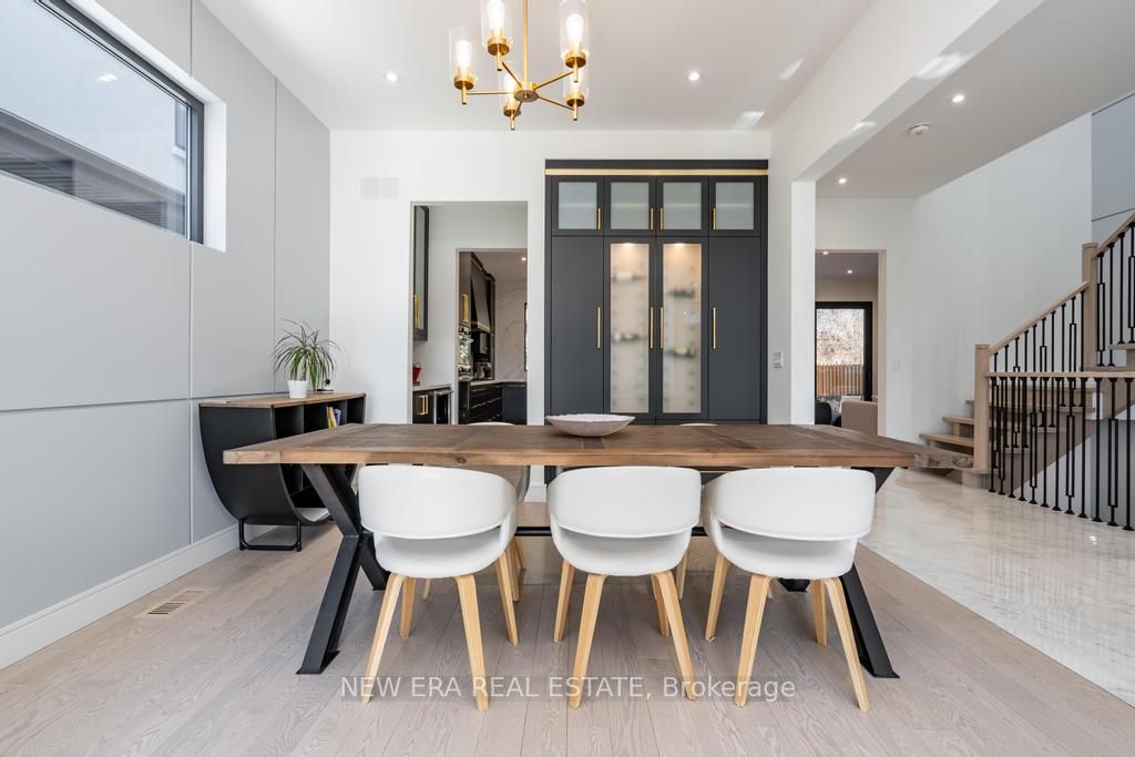 14 Edgecroft Rd