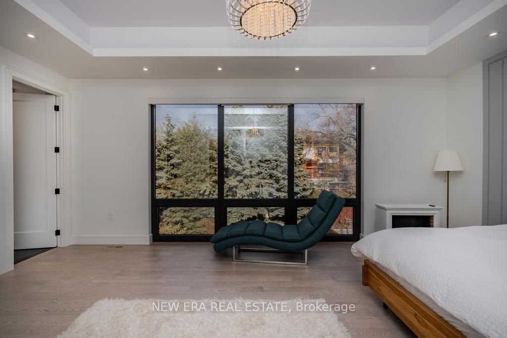 14 Edgecroft Rd