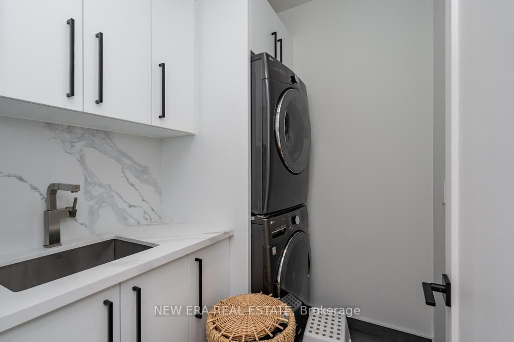 14 Edgecroft Rd