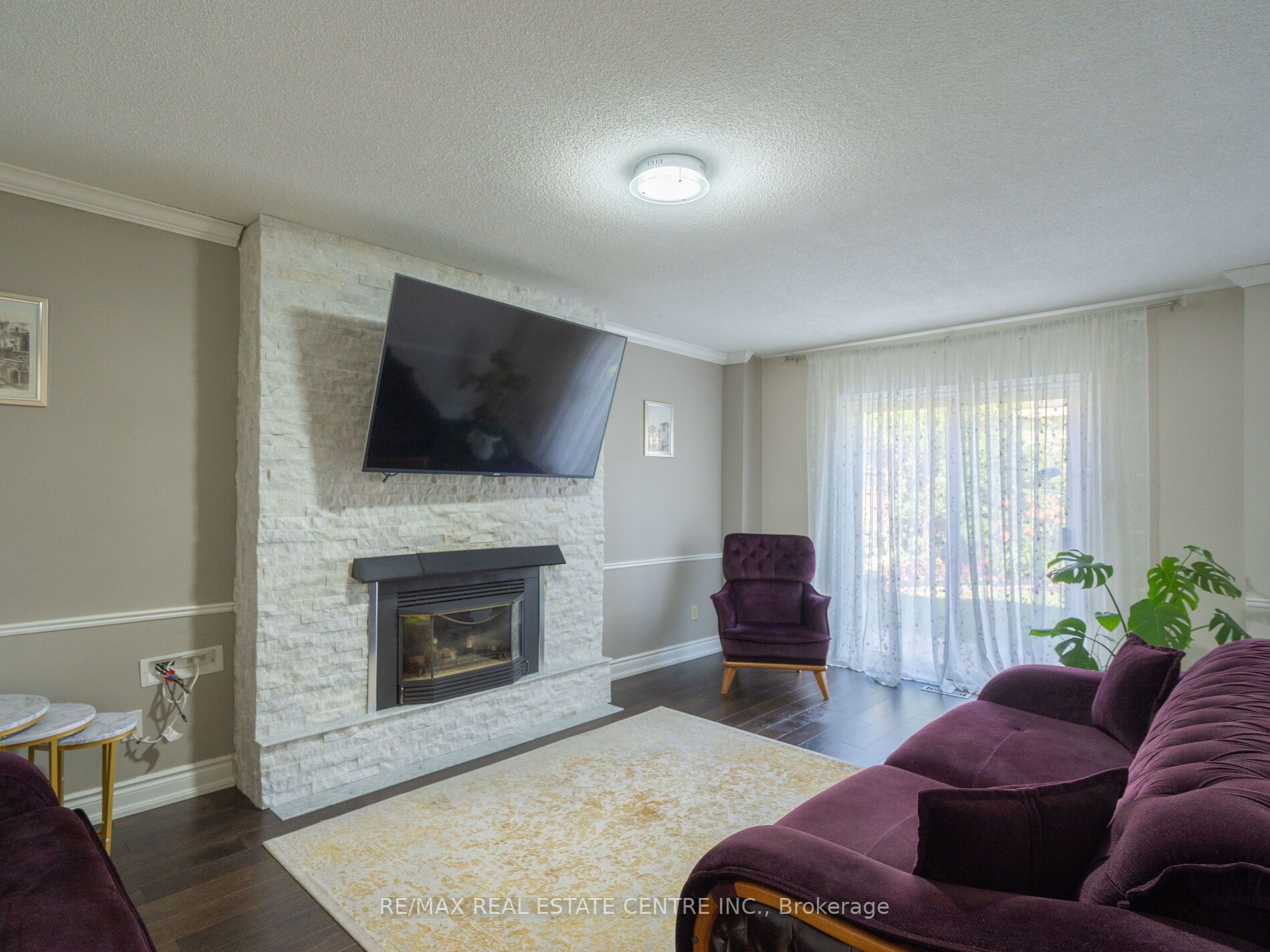 1442 Winterbourne Dr