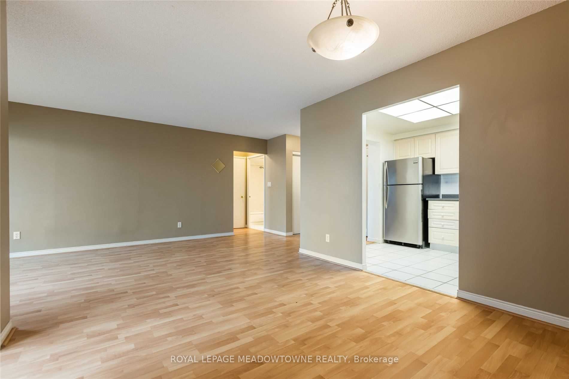 135 Hillcrest Avenue #901