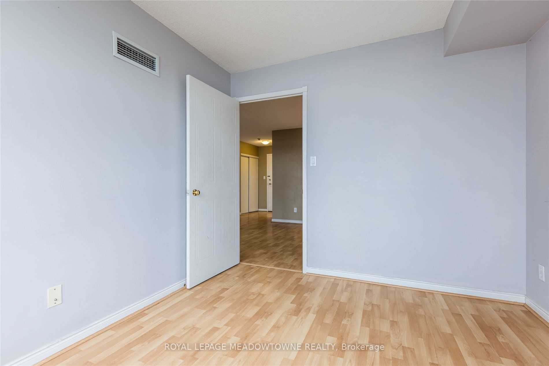 135 Hillcrest Avenue #901