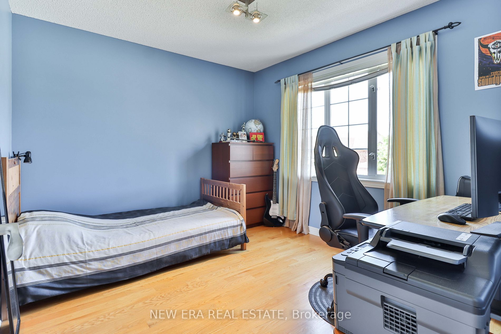 693 Gypsy Fly Cres