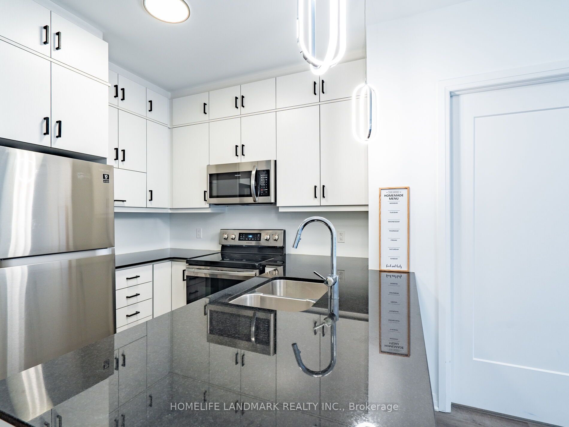 102 Grovewood Common, #135