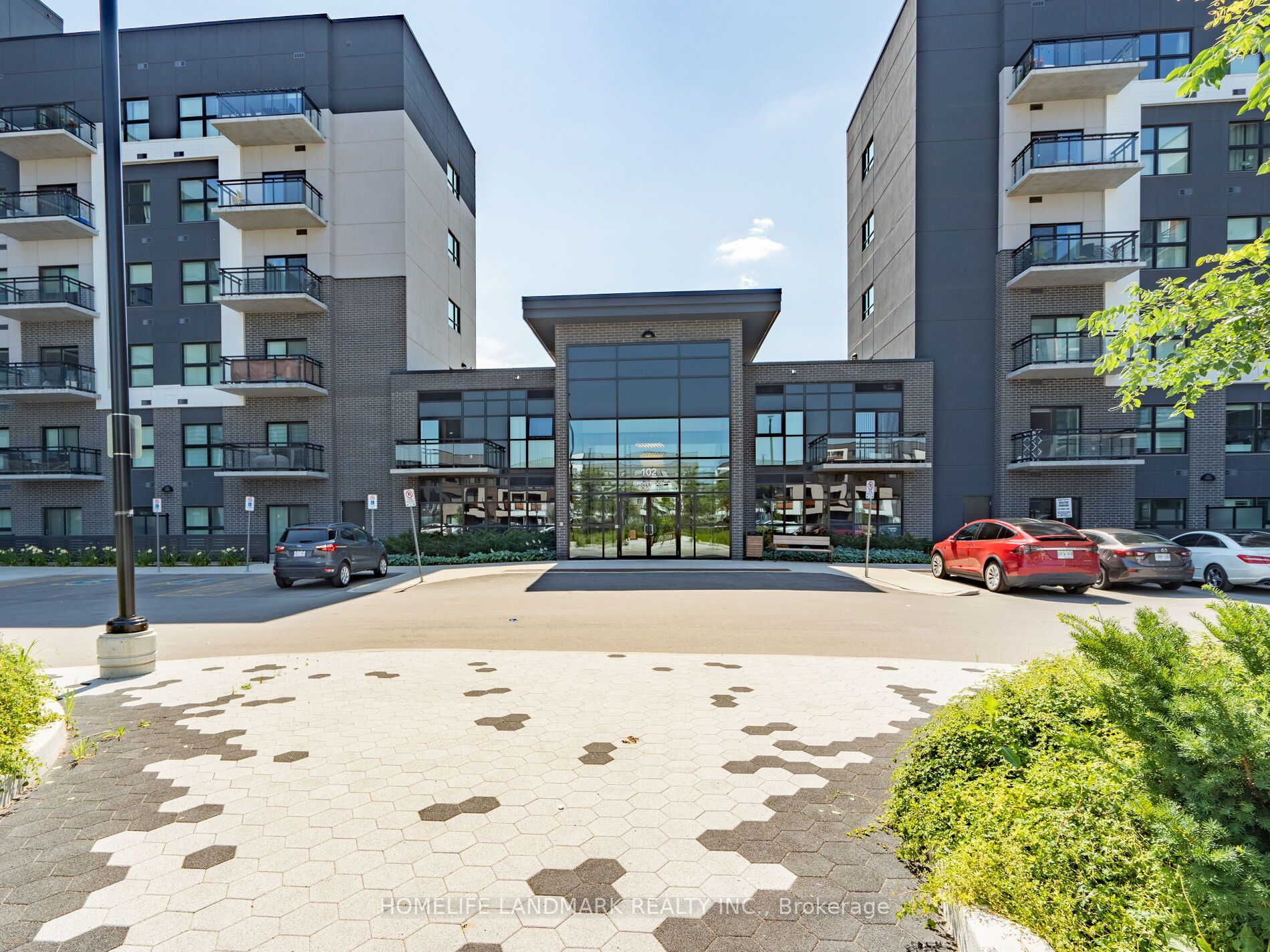 102 Grovewood Common, #135
