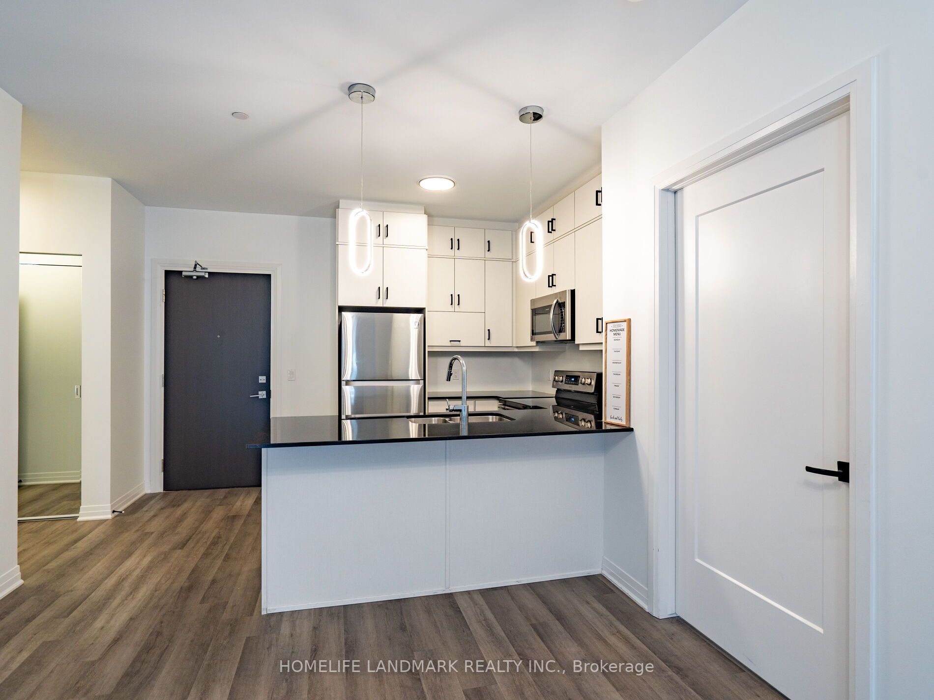 102 Grovewood Common, #135