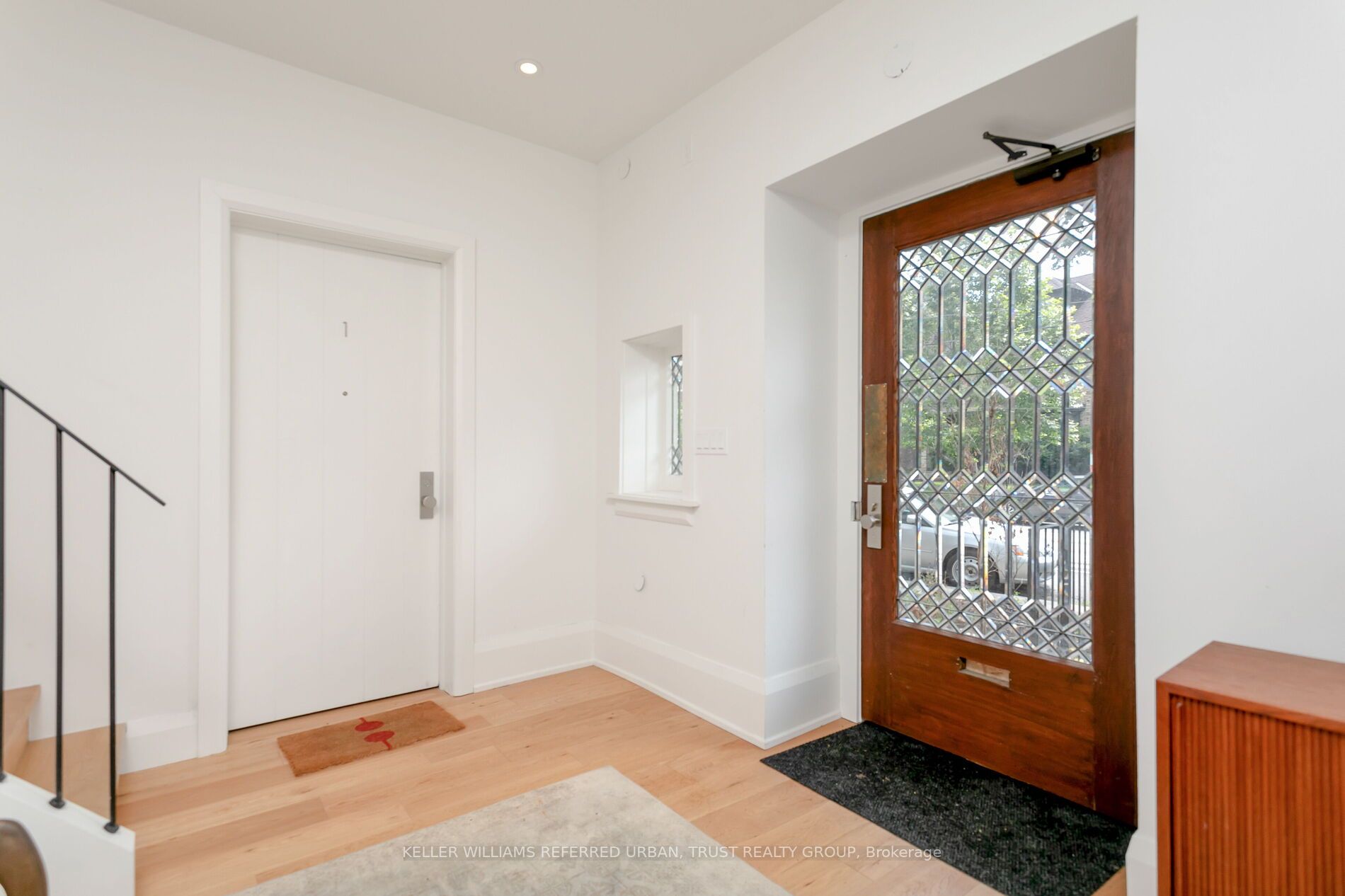 204 Howard Park Ave, #Main