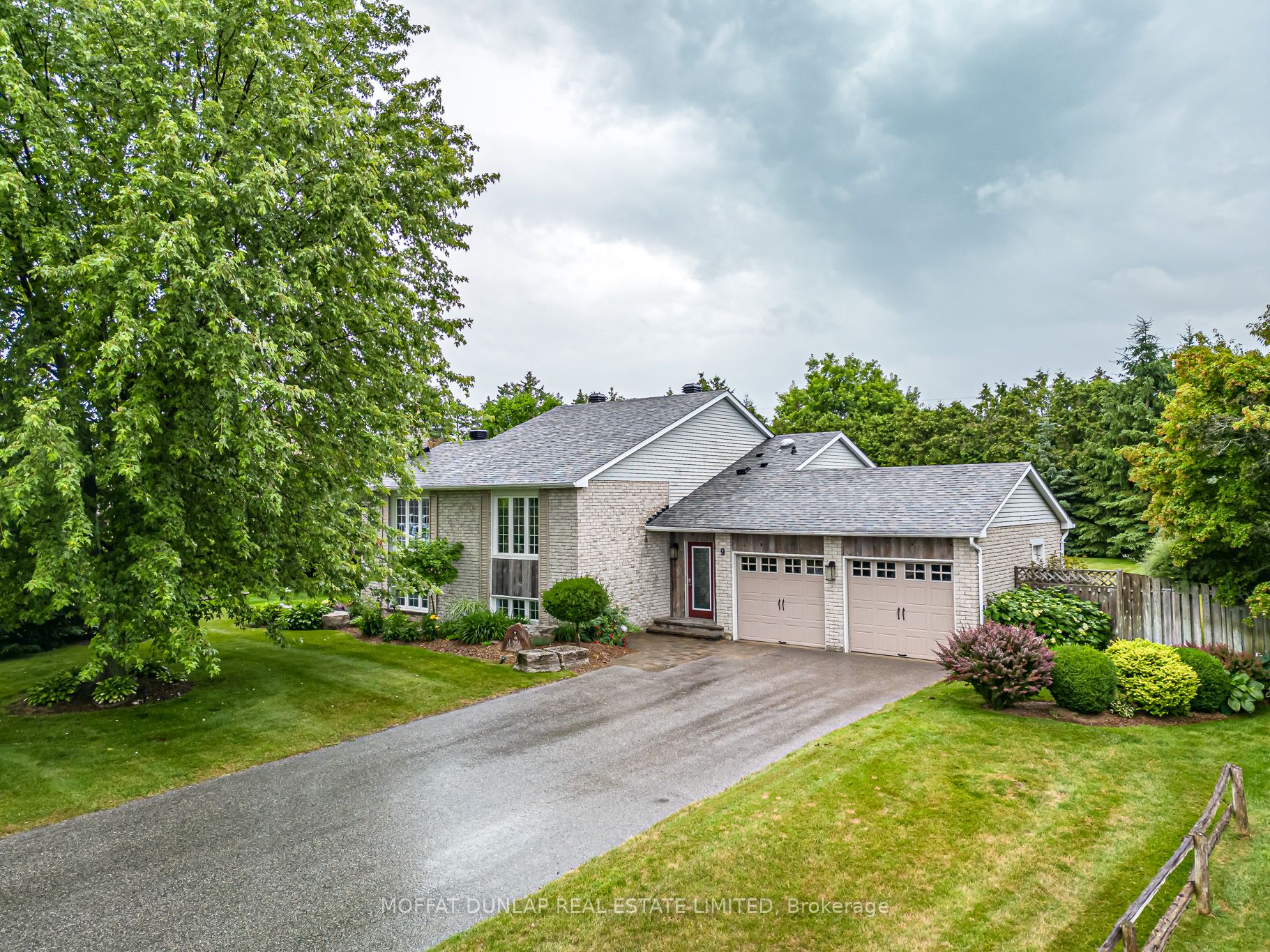 Listing W6655844 - Large Photo # 1