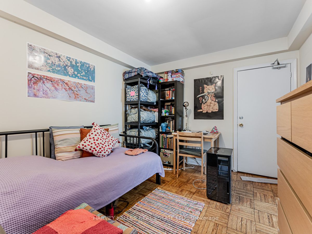 103-105 Gilmour Ave
