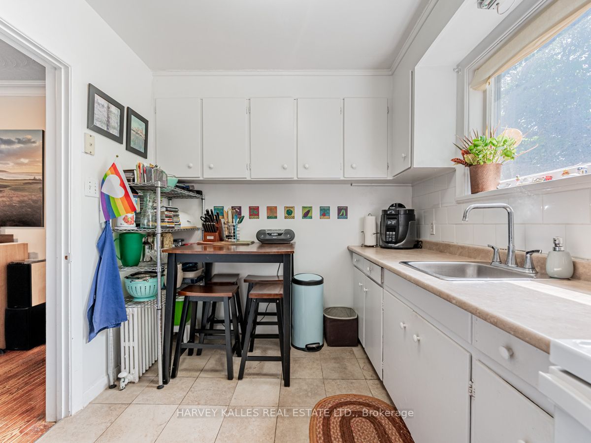 103-105 Gilmour Ave